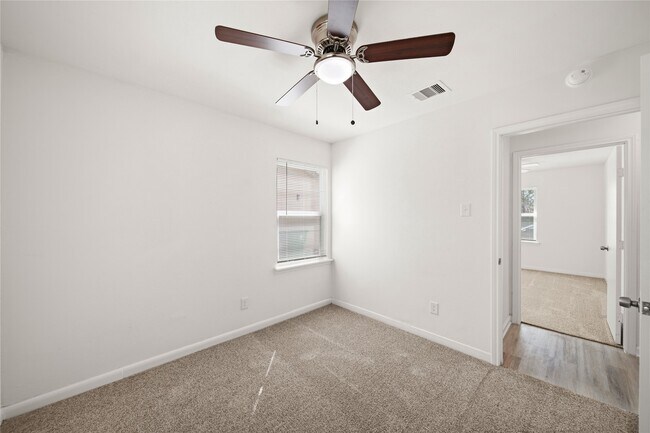 Building Photo - 2942 Knotty Oaks Trail