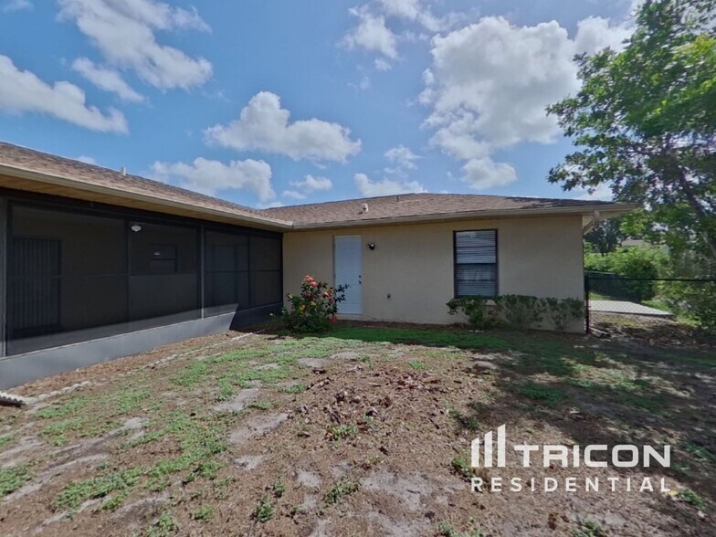 Building Photo - 1535 Bay Hill Cir