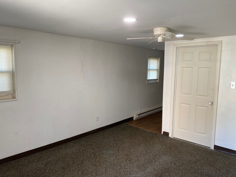 Building Photo - 511 Galveston St