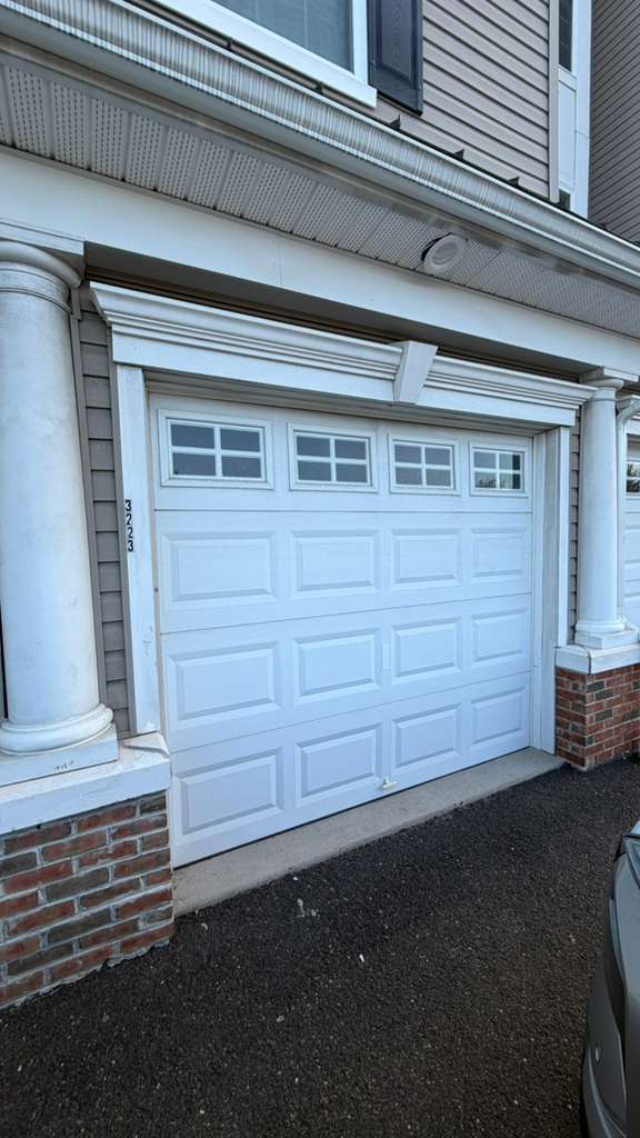 Building Photo - 3223 Edward Stec Blvd