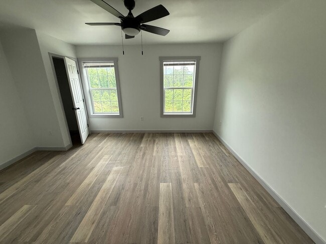 Building Photo - Newly Built 2 Bedroom 2.5 Bath