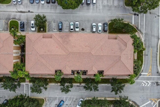 Building Photo - 995 SW 147th Ave