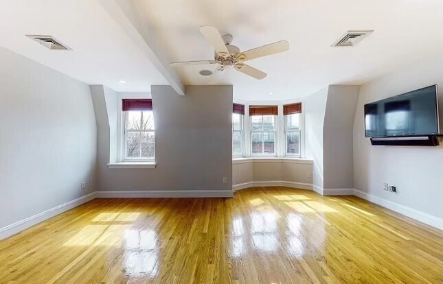 Building Photo - 85 Dartmouth St