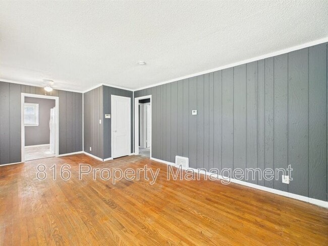 Building Photo - 3354 Jackson Ave