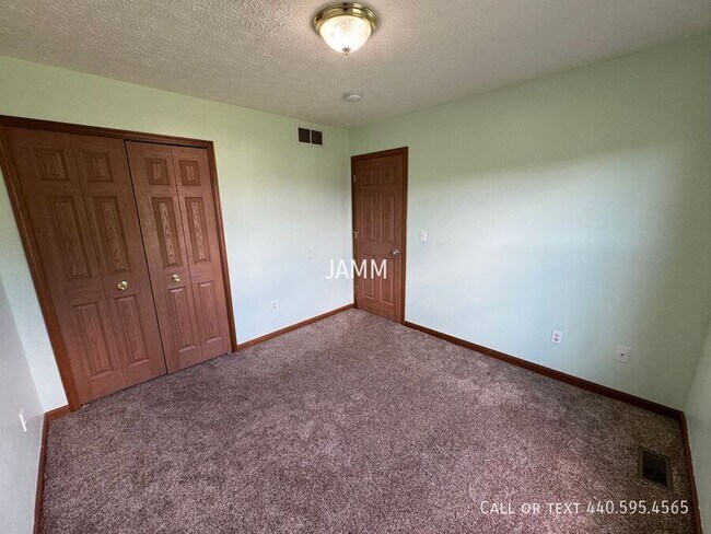 Building Photo - 38273 Pebble Lake Trail