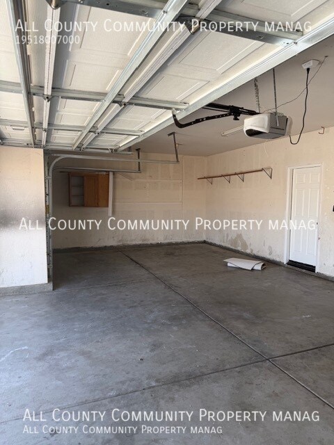 Building Photo - 10609 Palomino Ave