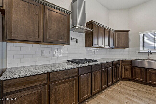 Building Photo - 957 Gulf Streams Ave