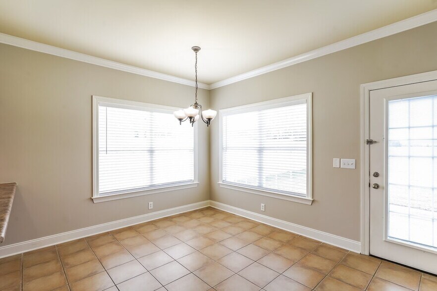 Building Photo - 1521 Barnsley Dr