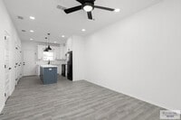 Building Photo - 405 Lion's Villa Ave