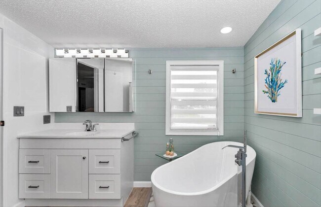 Building Photo - 5839 SW 59th St