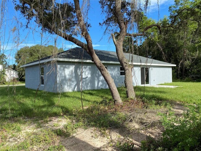 Building Photo - 2827 SW 140th Loop