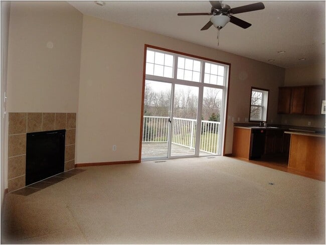 Building Photo - 16601 50th Ct N