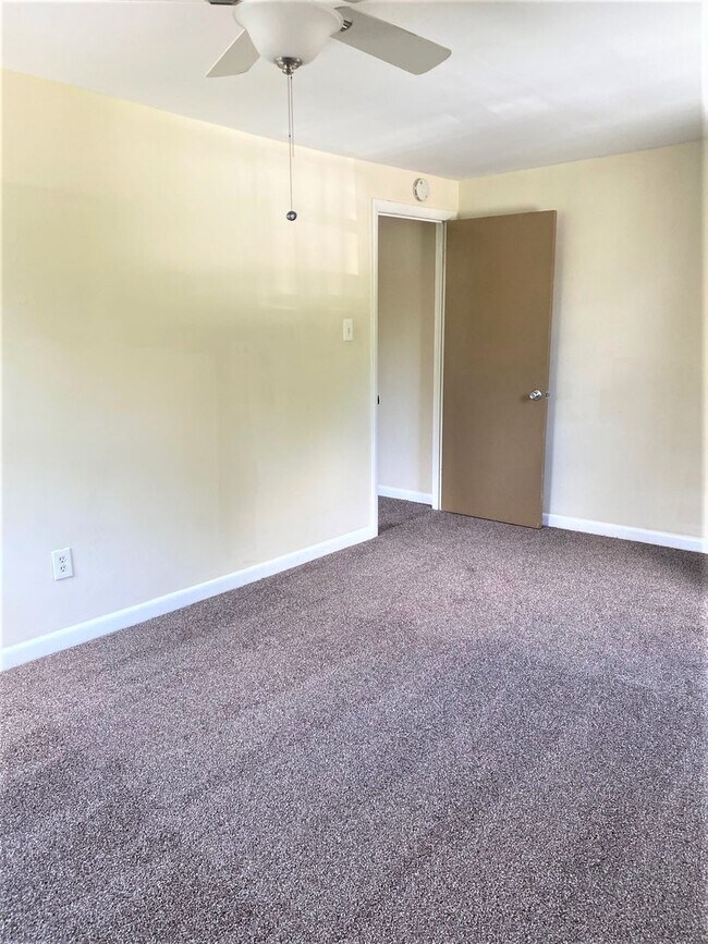 Building Photo - 3401 Berkley Ave