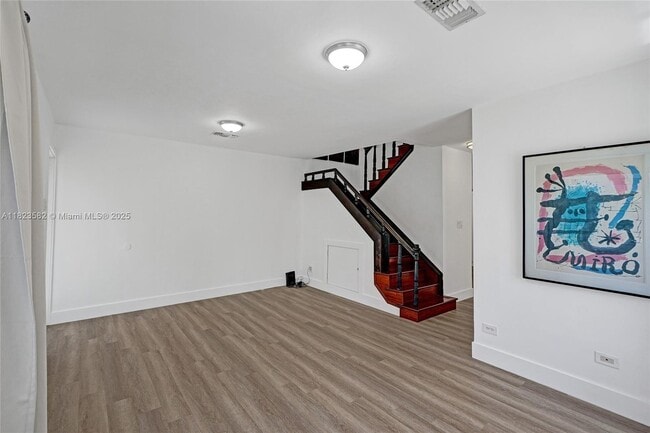 Building Photo - 655 85th St