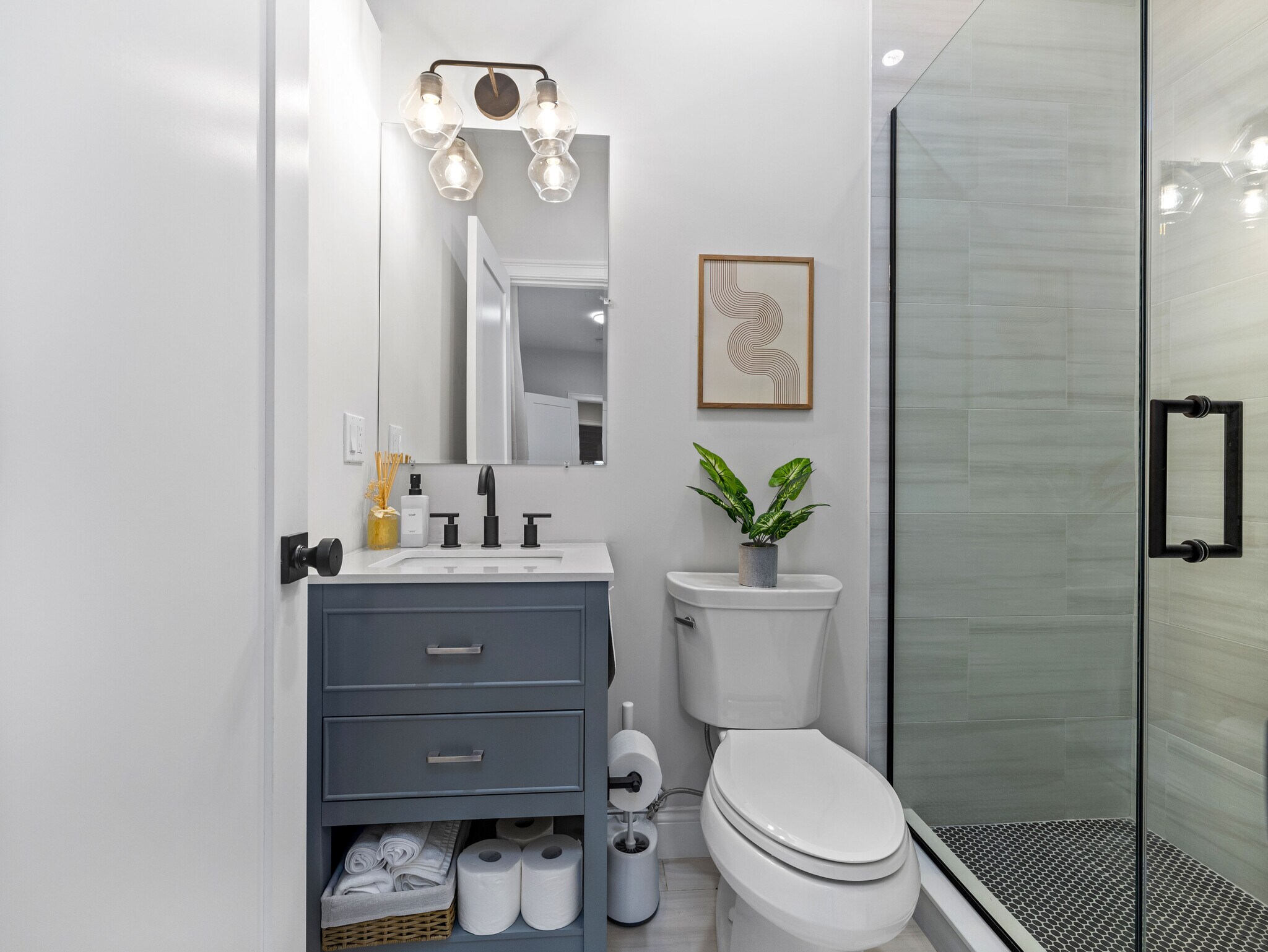 Building Photo - 566 Dorchester Ave