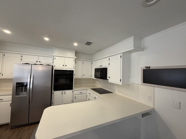 Building Photo - 6806 Norfolk Ave