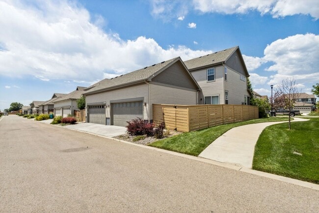 Building Photo - Fort Collins Lifestyle Exemplified by this 2 Bed, 2.5 Bath Paired Home!