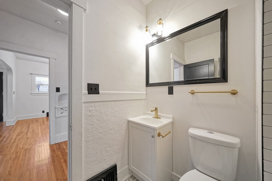 Building Photo - 3940 J St