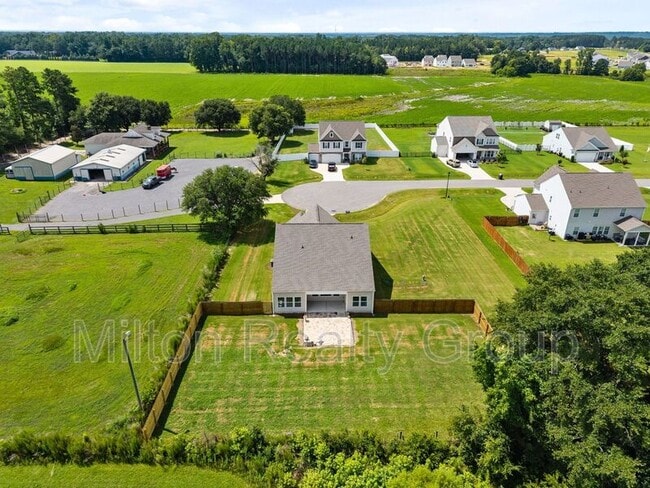 Building Photo - 217 Walker Grv Ln