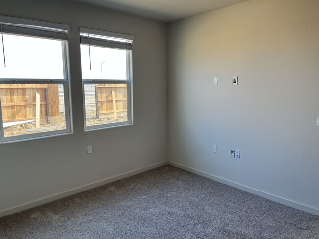 Master Bedroom - 4743 Athena Dr