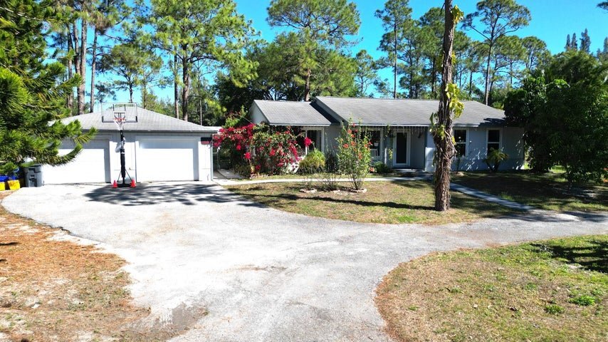 Building Photo - 13619 57th Pl N