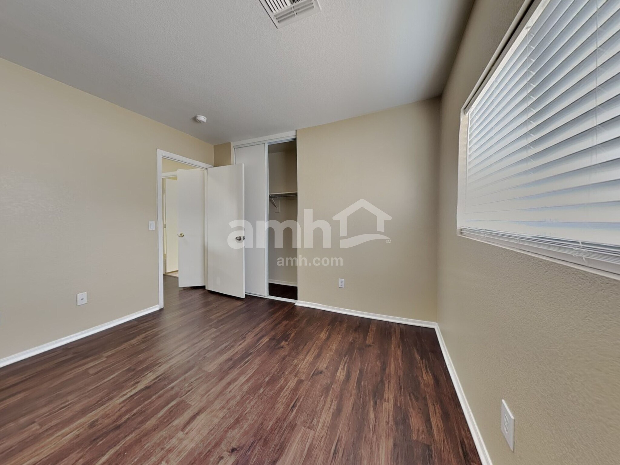 Building Photo - 5906 W Southgate Ct