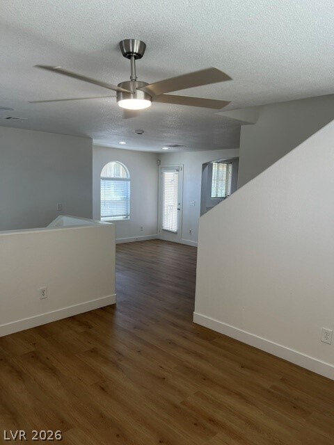 Building Photo - 6940 Canary Ivy Way
