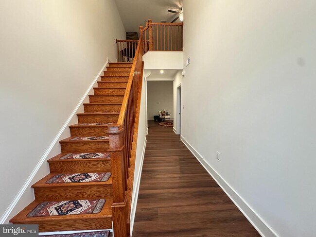 Building Photo - 8708 Southrun Ct