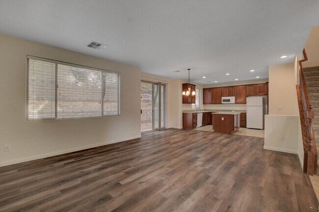Building Photo - 3 Bedroom Home in Summerlin West COMING SOON!
