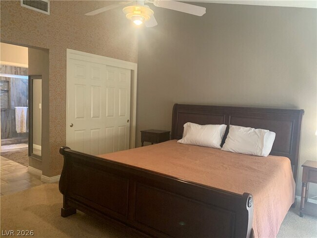 Building Photo - 2924 Crown Ridge Dr