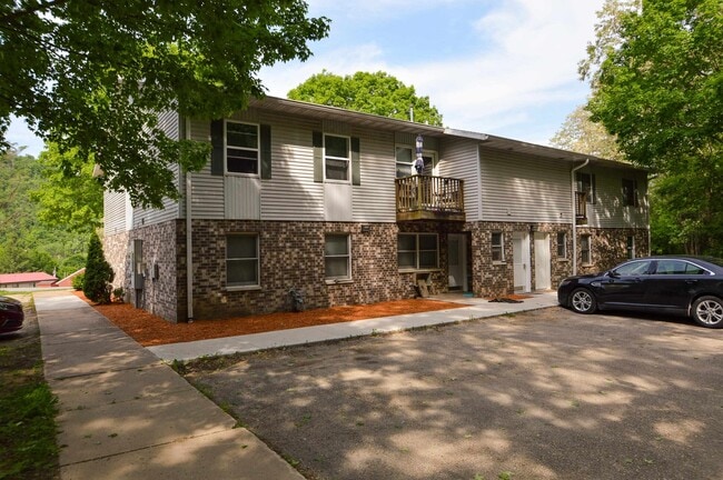 Primary Photo - 303 New Well Rd