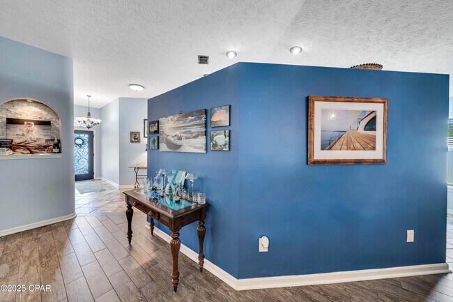 Building Photo - 625 Amberjack Dr