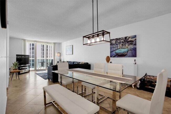Building Photo - 3901 S Ocean Dr