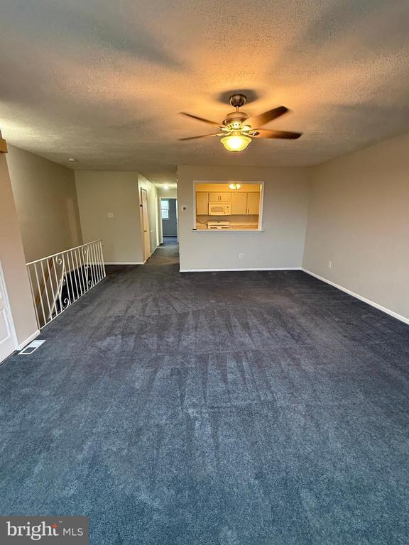 Building Photo - 3362 Fairdale Rd