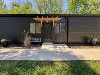 Building Photo - 6916 Northside Dr