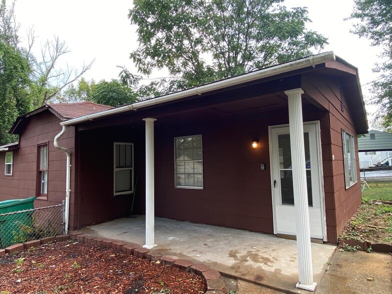 Primary Photo - 9746 Diamond Dr