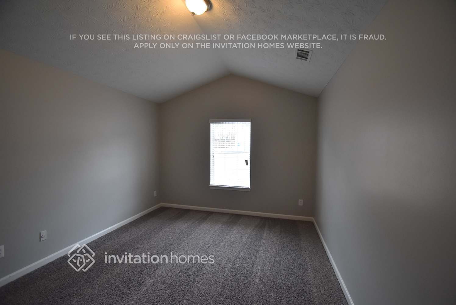 Building Photo - 2192 Lazy Days Rd