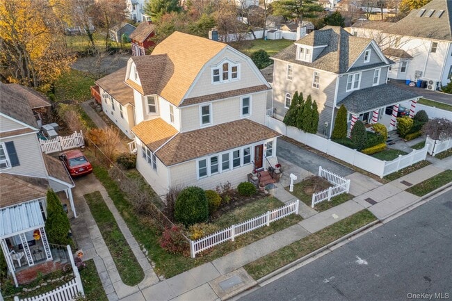 Building Photo - 120 N Forest Ave