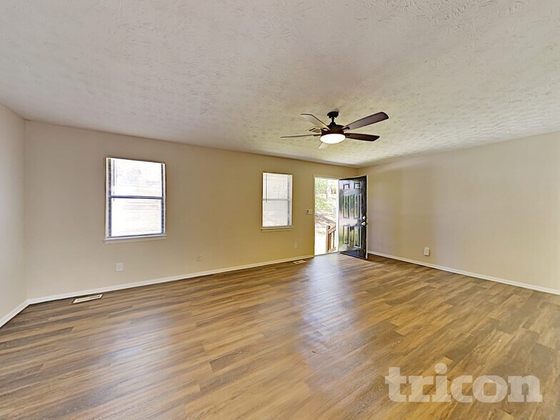 Building Photo - 3638 Mansfield Ln