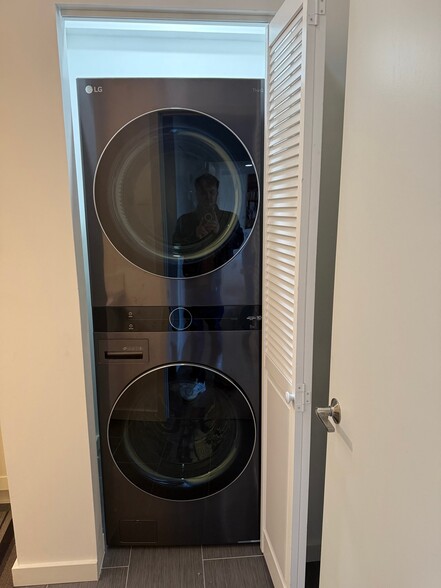 Building Photo - 19009 9th Pl NW