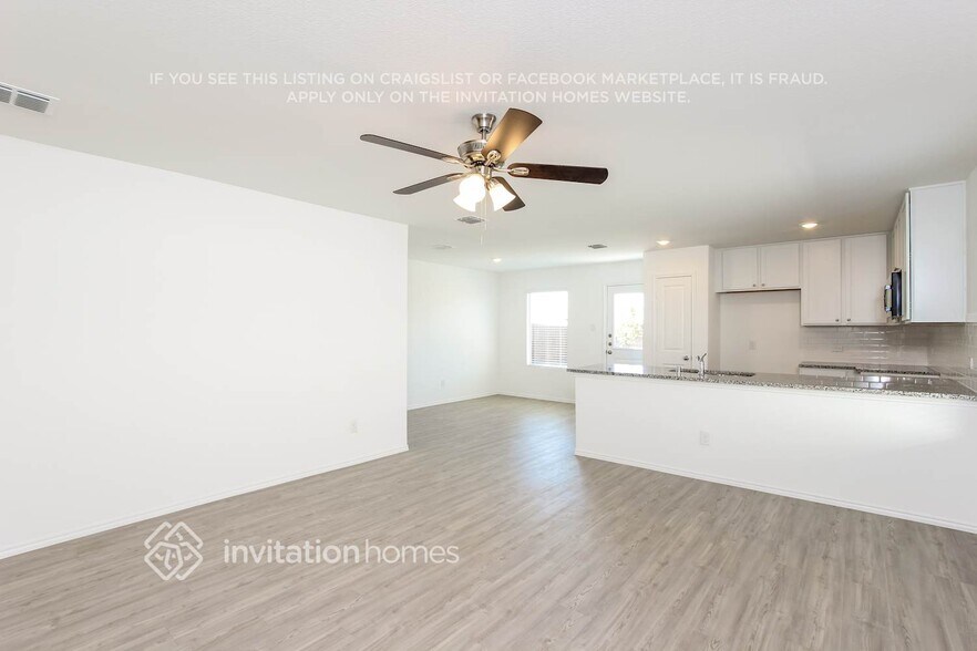 Building Photo - 2705 Spring Time Dr