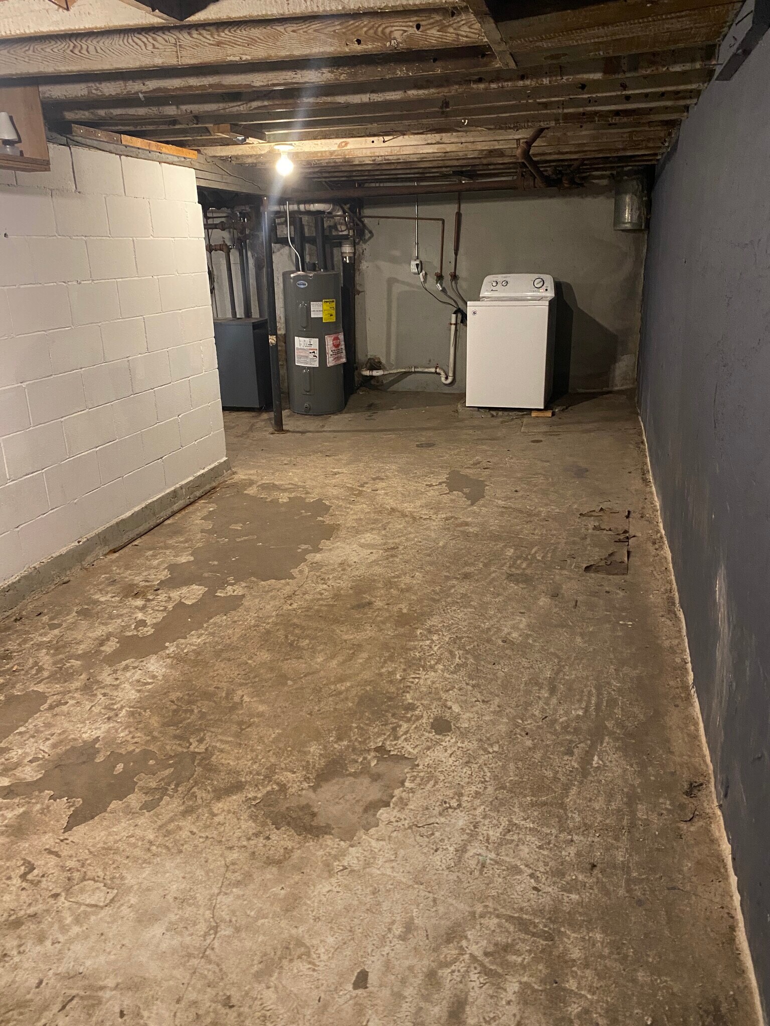 Building Photo - 1107 N 7th Ave E