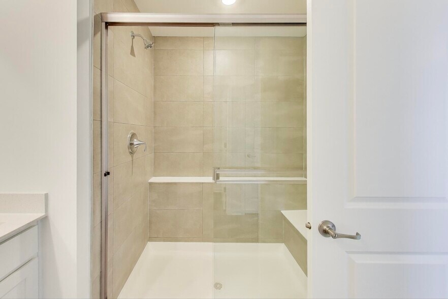 Shower in Full Batrhoom #2 - 12306 Tinsley St