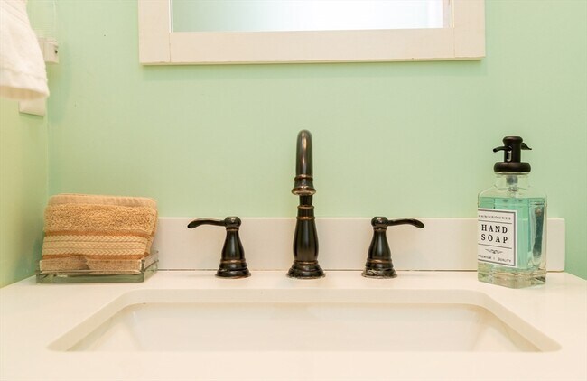 Building Photo - 23 Atlantic St