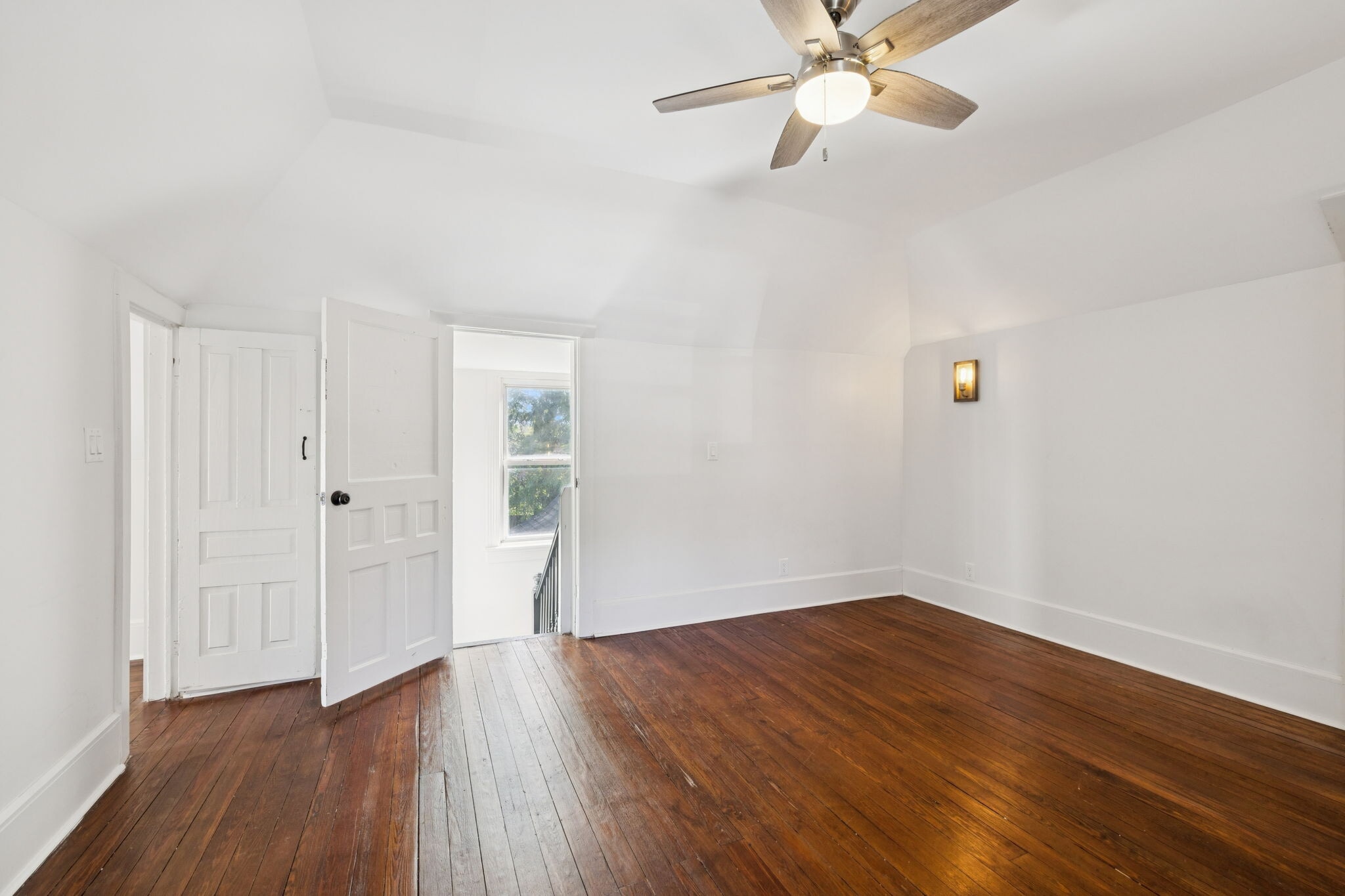 Building Photo - 911 S High St