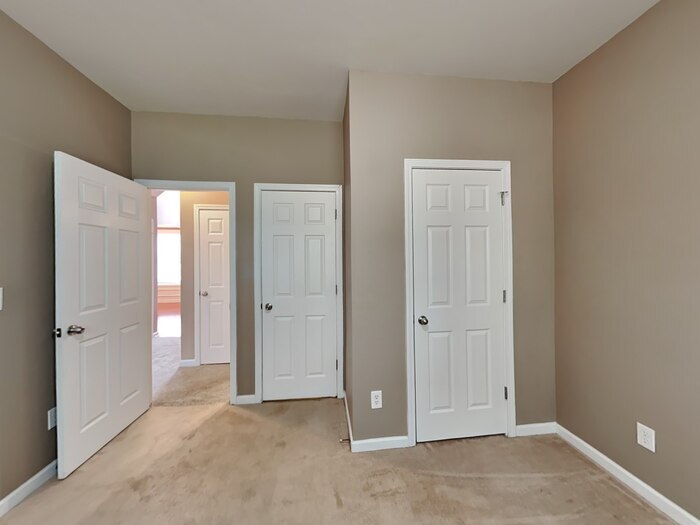 Building Photo - 2542 Carleton Gold Rd