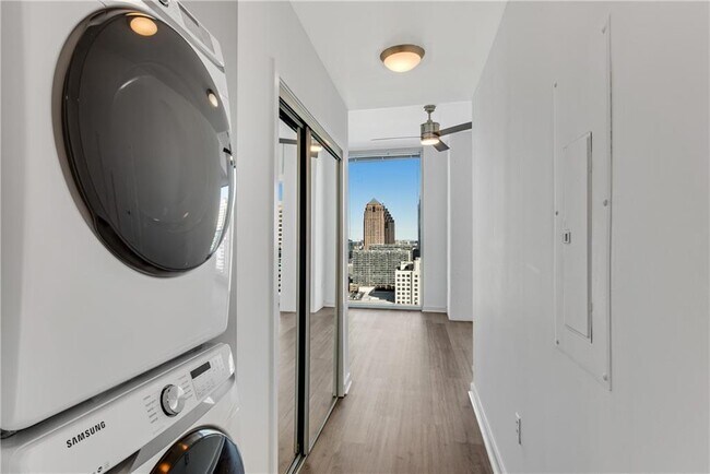 Building Photo - 860 Peachtree St NE