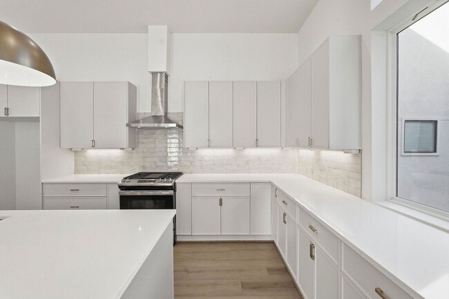 Building Photo - 3828 Wilmer St