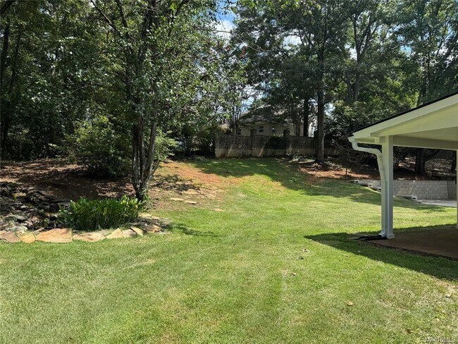 Building Photo - 810 Carter Rd