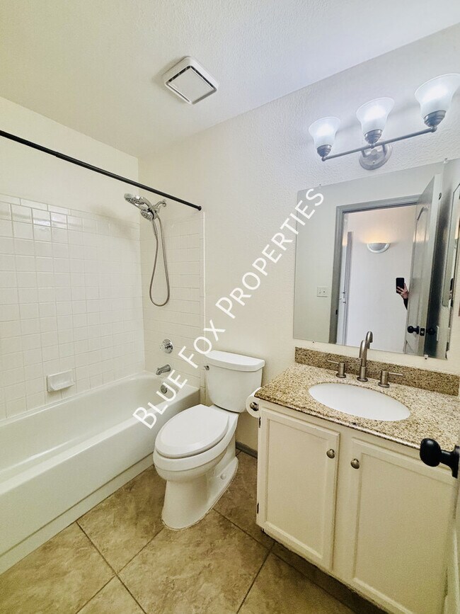 Building Photo - 4307 W Bunk House Rd